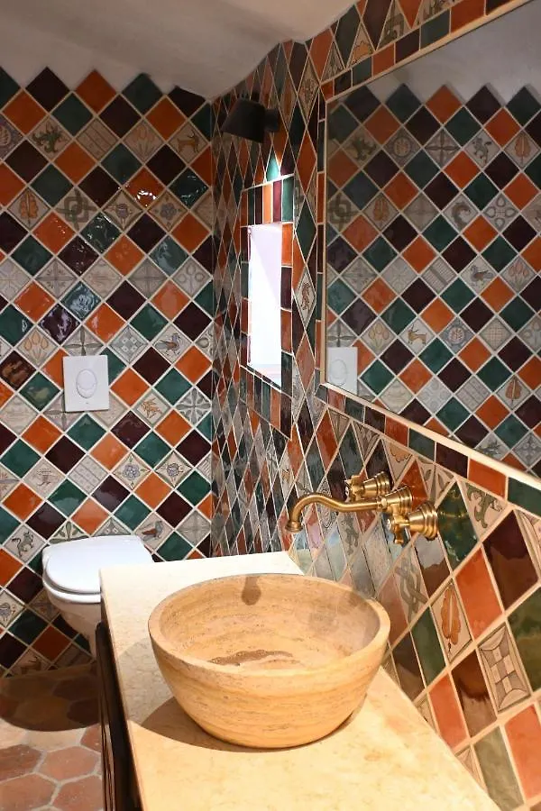 Maison Porte Heureuse Roussillon en Isere Francia